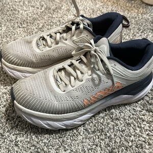 Women’s Hoka Bondi 7, Size 8